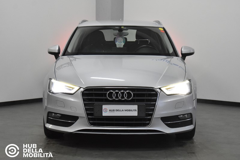 AUDI A3 SPB 1.6 TDI 105 CV CR Ambiente